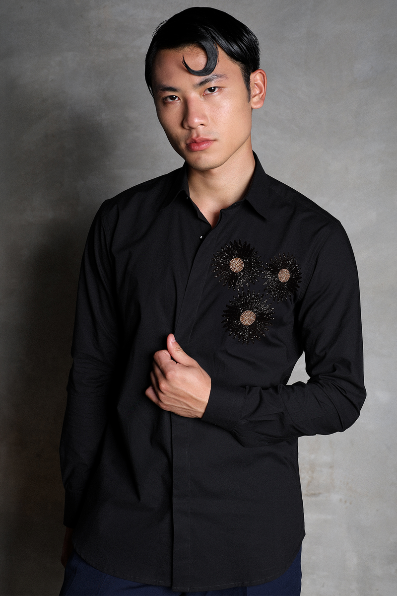 THE BLACK FIRE SHIRT IN BLACK