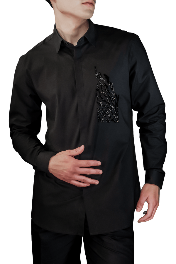 THE GROOVING PATCH BLING SHIRT IN BLACK