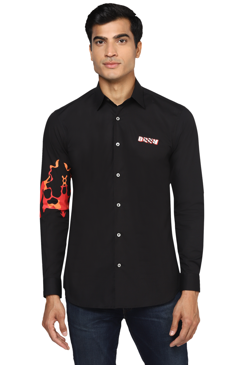 The Spit Fire Shirt in Black